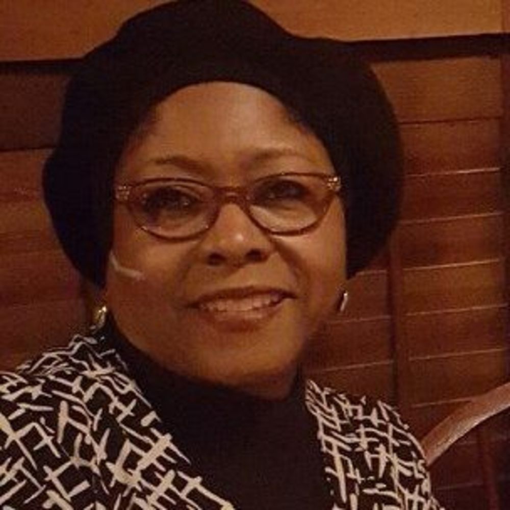 Meet your Posher, Stella